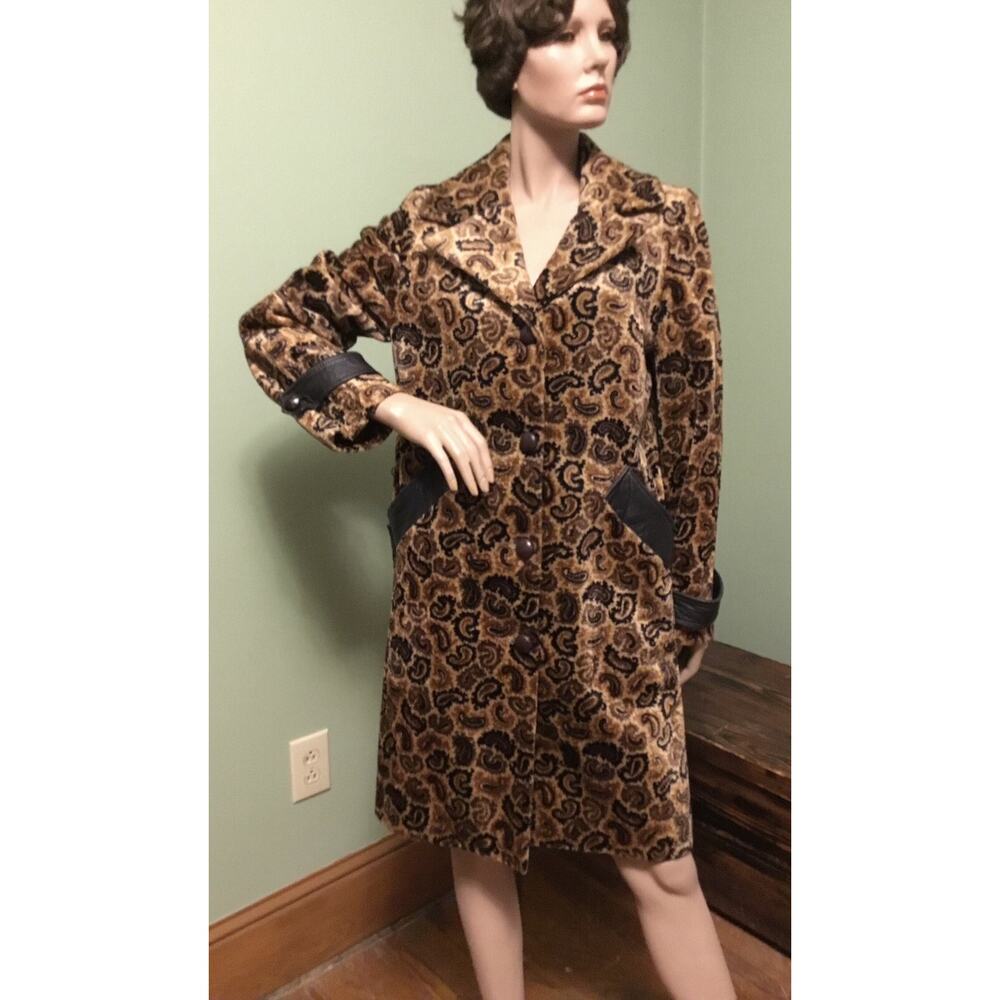 Vintage Tregos Westwear Brown/Black/Gold Paisley Tapestry COAT w/Leather Trim